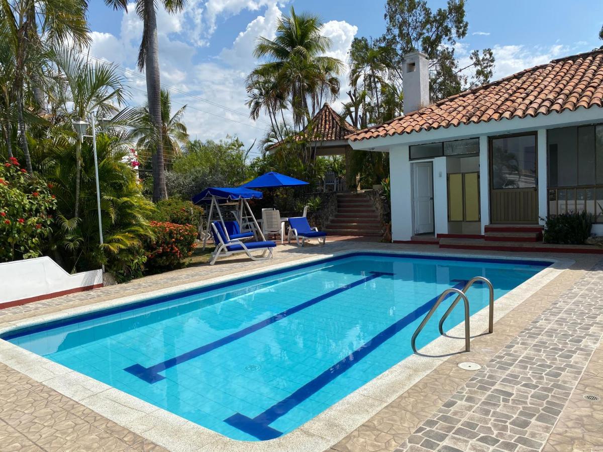 Villa Casa El Penon Girardot Exterior foto